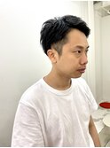 メンズの黒髪ビジカジスタイル