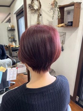 美容室 メザミー MESAMIES 奥行きショート立体感大人可愛い透明感バーガンディーカラー