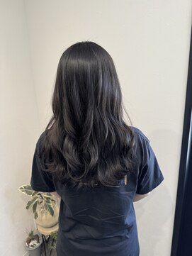 ラヴィン(LOVIN’) 暗めグレージュ/ロング