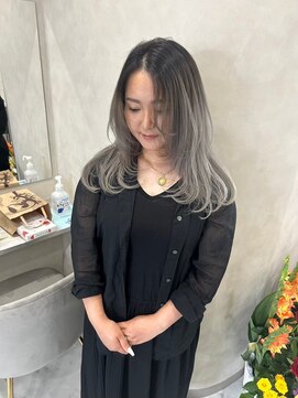 キング 梅田(K!ng) 縮毛矯正髪質改善ハイライトレイヤーカット梅田美容室エクステ