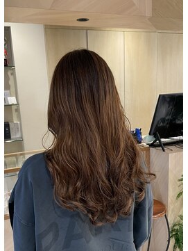 シアン 栄店(CYAN.) ロング×ムースで完成するパーマヘア