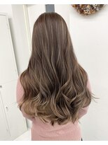 アディション 新宿(ADITION)&nbsp;【韓国】艶感ハイライトミルクティーグレージュレイヤーカット