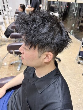 レッド(ReD) 縦落ちツイスト