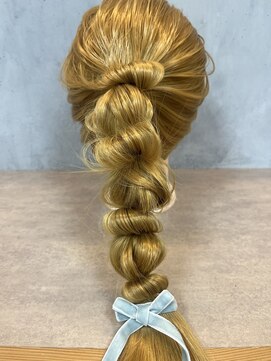 アニオンヘアアレンジ
