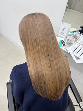 リノート バイ エゴル 名古屋(LINOET by ENGOL) [ LINOET 名古屋 ] ayami ミルクティーベージュ