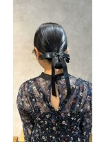 アーバン(URBAN.)&nbsp;【ヘアアレンジ×タイトシニョン】