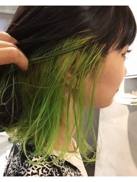 ジーナ(XENA) インナーライムグリーン