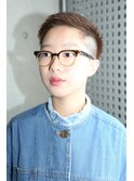 大人かっこいい 小顔　ベリーショート