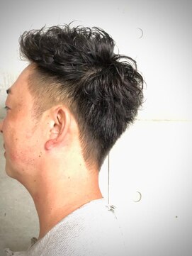 バーバーバー 八広(BARBER-BAR) ジェットモヒカン【バーバーバー 八広】