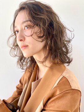 スクリーンギンザメゾン 銀座(SCREEN GINZA MAISON.) クラゲヘアー/小顔に見せるヘア/ココアベージュ/銀座