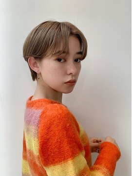 ヌイ 横浜(nui) ゆるふわパーマセンターパート_くすみカラーベージュカラー