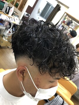 ルショージ(Le,shoji) フェードカット＋スパイラルパーマ