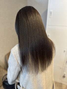 フュー 新小岩(few.) ナチュラルなストレートロング