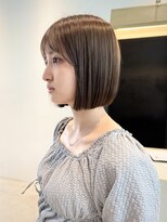 ジュリエッタ(giulietta)&nbsp;ブリーチなしダブルカラー　グレージュボブ