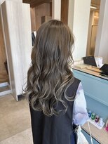 アストレアバイセレーネ(ASTRAEA by Selene)&nbsp;秋にぴったりオリーブベージュ