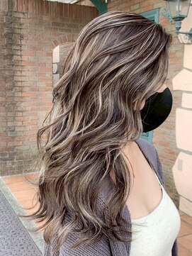 オニキス(ONYX) R80 40代白髪ぼかしハイライトバレイヤージュイルミナカラー