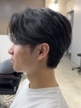 ガーデンタチカワネクスト(garden tachikawa next) 大人男子ナチュラルセンターパートウルフ毛流れカット20代30代