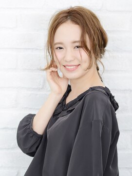 アース 今池店(HAIR&MAKE EARTH) ターバンを編み込んだ上級三つ編みアレンジ【EARTH今池】