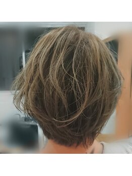 エメ ヘア デザイン(aimer hair design)の写真/360度どこから見てもキレイなシルエットを再現☆計算された繊細なカット技術で貴方の『なりたい』が叶う♪