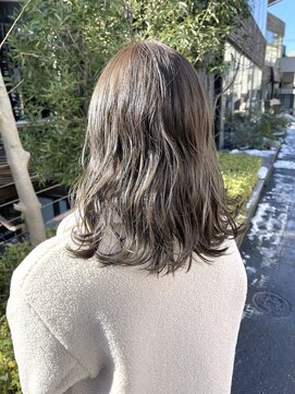 ミィ 表参道(mee.) 【mee.】ヤジマ　オリーブグレージュ