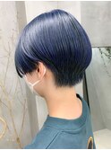 センターパート、ハンサムショート、ネイビーカラー、ブルー