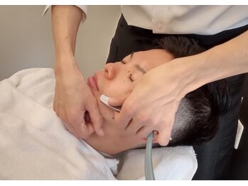 CUTHOUSE HIROTA【カットハウス ヒロタ】