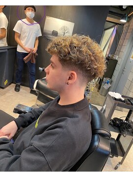 フランクスバーバー アンド ビアークラブ(FRANK'S BARBER and BEER CLUB) ロースキンフェード