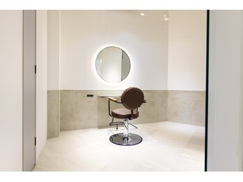 eN° by youres hair 飯田橋店【エン バイ ユアーズヘア】