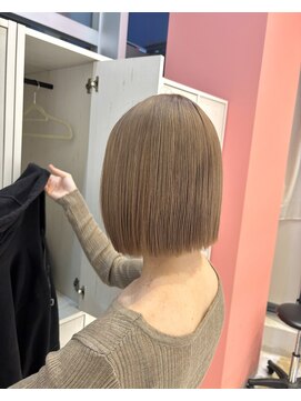 リー 梅田(Lee) ブリーチ1回目安/ベージュカラー