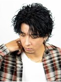 波巻きツイストスパイラルセンターパートサーフカール刈り上げ