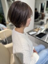 レヴリー(reverie)&nbsp;白髪ぼかしショートボブアンブレラカラーインナーカラー40代