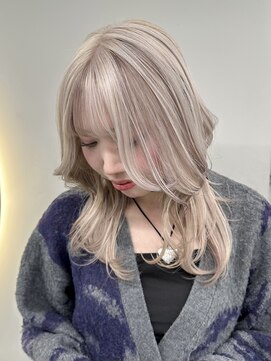ソル ジングウマエ(SOL JINGUMAE) ホワイトとミルクティーベージュのローライトカラー