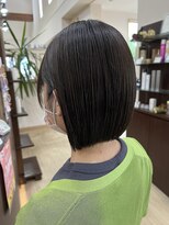 リノアバイフェリア(LINO’A by felia)&nbsp;パツっとラインが可愛い切りっぱなしボブ