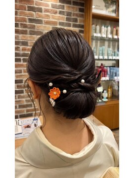 ラメール アヴェダ 西武秋田店(La Melu AVEDA) 洗練された和装ヘアアレンジ