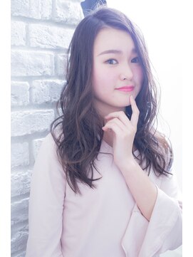 エルサフィロ キタハマ(el zafiro kitahama) 【el zafiro  kitahama】ナチュラル　ウェーブ　セミディ