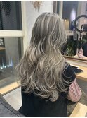 【周りに差をつけたワンランク上のカラー】NAOバレイヤージュ