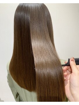 クィーンズガーデンバイケーツーギンザ(QUEEN’S GARDEN by K two GINZA) [K-two銀座]似合わせカット×髪質改善トリートメント[有楽町]