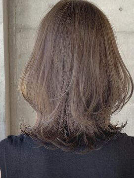 ウェイズ トウキョウ(Ways TOKYO) 思わず触れたくなるモーブベージュ