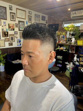 ヴェナ(VeNA) スキンフェード