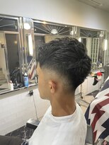 メリケンバーバーショップ フクオカ(MERICAN BARBERSHOP FUK)&nbsp;かき上げヘアショートレイアーくせ毛風パーマコンマヘア694