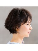 大人かわいい、ぺたんこ解消ふんわりショートパーマ