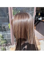 グランツヘアー(Glanz hair)&nbsp;白髪ぼかしハイライト（ブリーチ有）