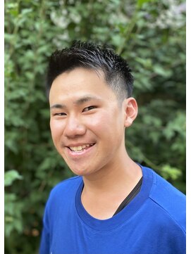 カピリナ(Ka Pilina) メンズ　刈り上げアップバング