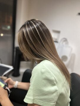 ラフ 難波店(LAFF) #黒髪#ボブルフ#ネビージュ#小顔#ワンレン