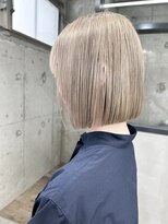 アルマモモ(Alma momo)&nbsp;ベージュのボブ