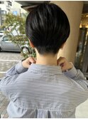 刈り上げハンサムショート。