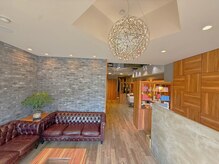 グラッド(GLAD)の雰囲気（店内に入ると奥行きのあるプライベート空間になっています）