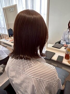 ネリネ 北千住駅東口学園通り前(Nerine) ボブ/外はねボブ/ピンクレッド/髪質改善
