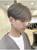 韓国風メンズミルクティーベージュブラウンカラーグレージュヘア