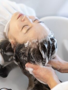 ビューティーユミ(BEAUTY YUMI.jp)の写真/お悩みに合わせて選べる、“オリジナルヘッドスパ”が好評☆最高の癒しで贅沢な時間を過ごせます。